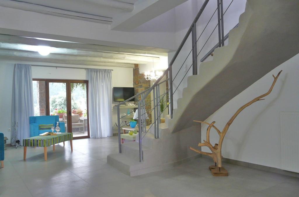 Villa Kalithea Pemonia Ruang foto